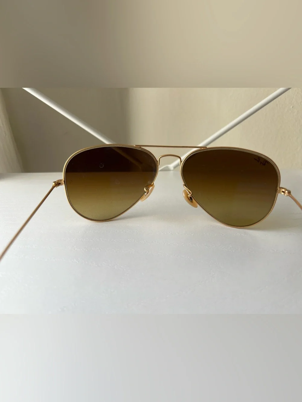 Ray-Ban Gold Frame Sunglasses with Brown Gradient Lenses (Men or Women)